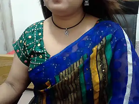SexyRani2000 live cam on StripChat