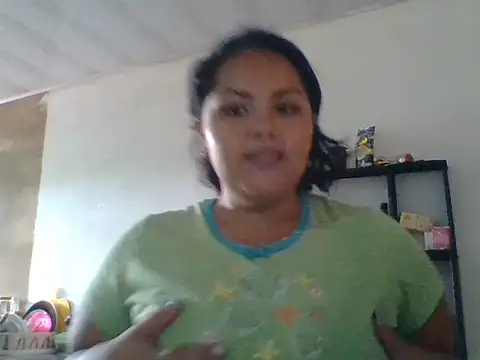 MiaBloom0 live cam on StripChat
