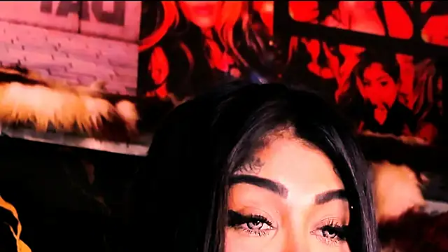 indian_dreamgirl webcam