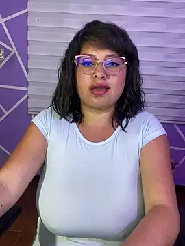 MiiaaJoness