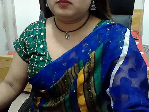 SexyRani2000 live cam on StripChat
