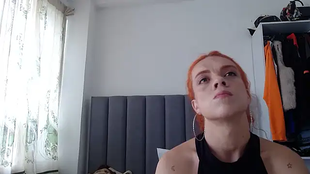 saara_johnson496 live cam on StripChat