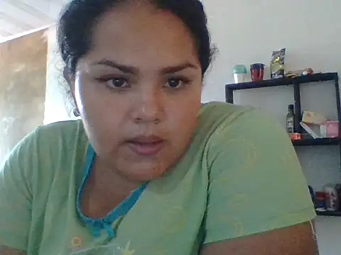 MiaBloom0 webcam