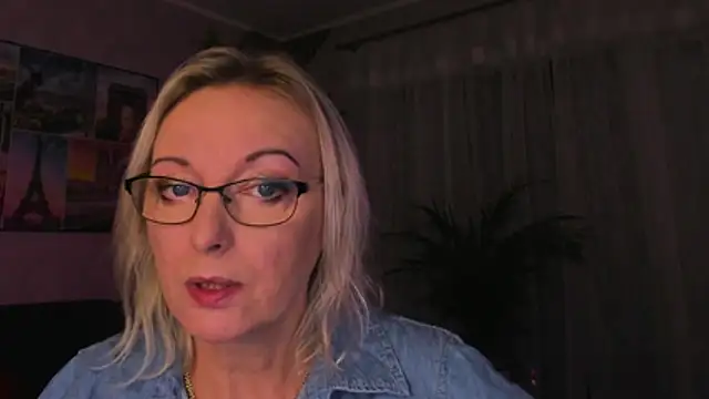 vanessa_chat live cam on StripChat