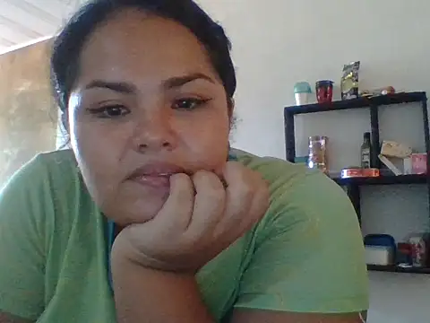 MiaBloom0 webcam