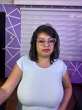 MiiaaJoness