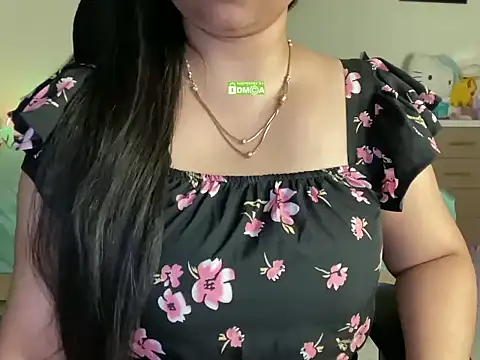 Kanika_9_ webcam