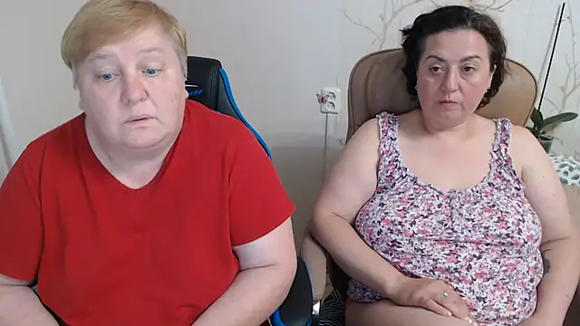 Lindy-Jeanie webcam
