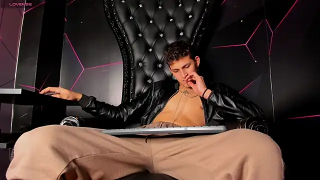 Axel_Romanov webcam