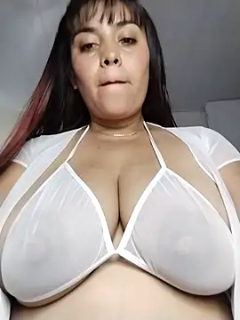 MiaKhaliFFa69 webcam