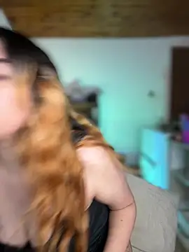 NikkiNix webcam
