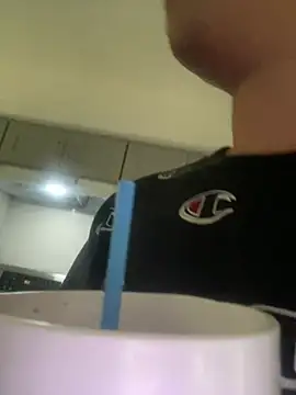 Spun_Clouds live cam on StripChat