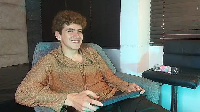 Tyler_Mcrey webcam