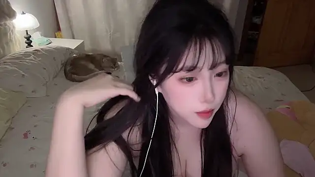 xinxinbabyisme live webcam show