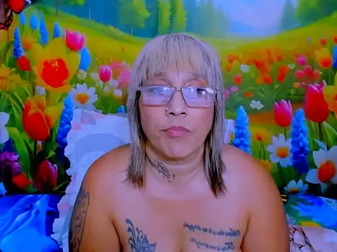 indianroxy webcam