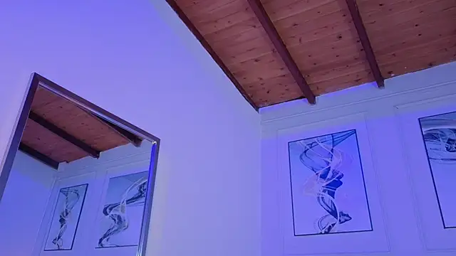 zoe_moon__ webcam