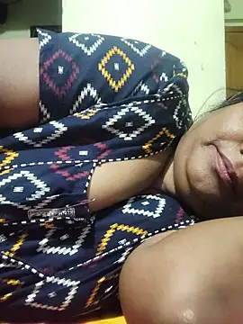 yamini1431 live webcam show