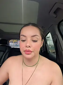 Alirawrz live cam