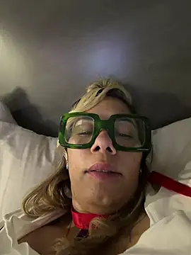 BarbieDollHtx webcam