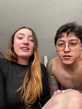 Valery_Salmons webcam