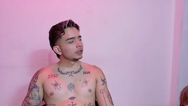 AliceandMax webcam