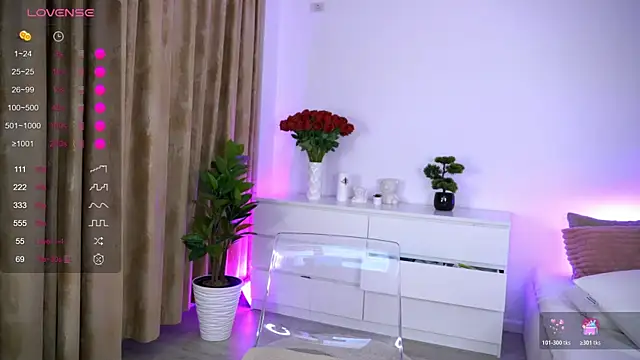 AishaSins live webcam show