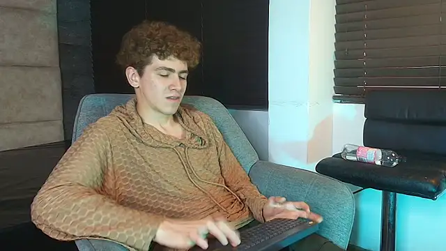 Tyler_Mcrey webcam