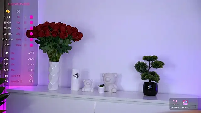 AishaSins webcam