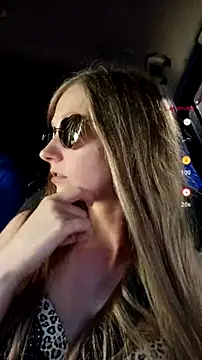Milla4you_ live cam