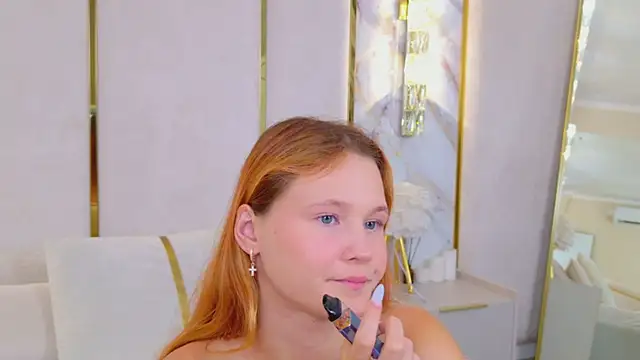 AmeliRoyse webcam