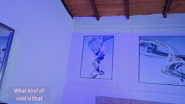 zoe_moon__ webcam