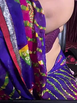 darlingruby (F young) - boobs show :movingboobs:
