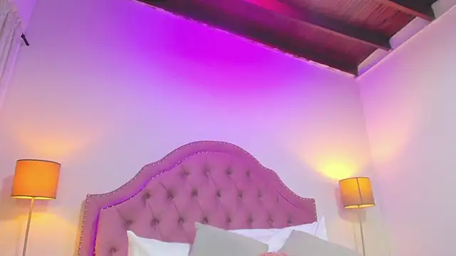 Mia_Culpa live sex cam