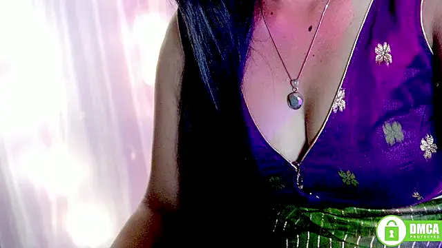 sexyhoney27 live webcam show