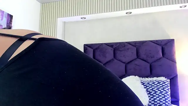 Taylor_Velvet