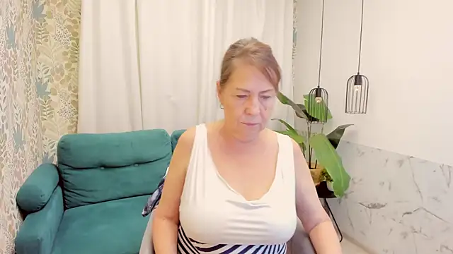 LindaPassionate live webcam