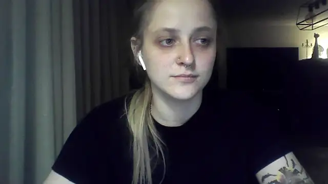 LeaWetGirl webcam