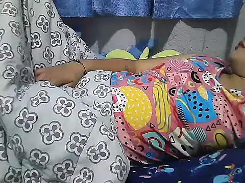 leamorena live cam on StripChat