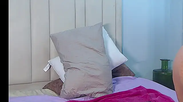 Sallydickinson webcam