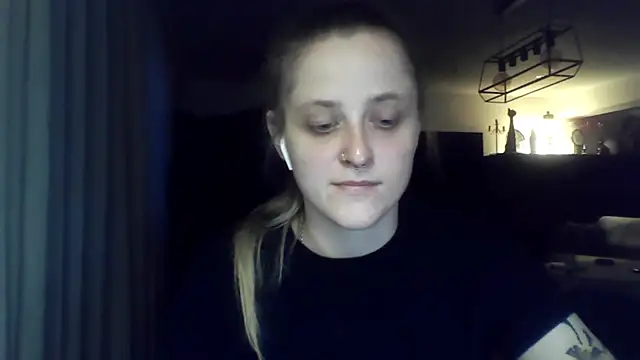 LeaWetGirl webcam
