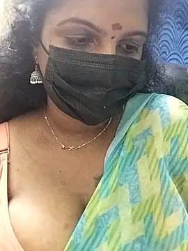 Poojitha-Queen webcam