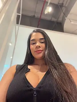 BellaLeclair_ webcam