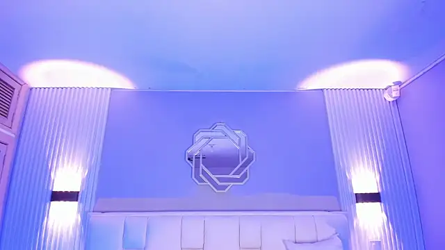 NanaOsaky webcam