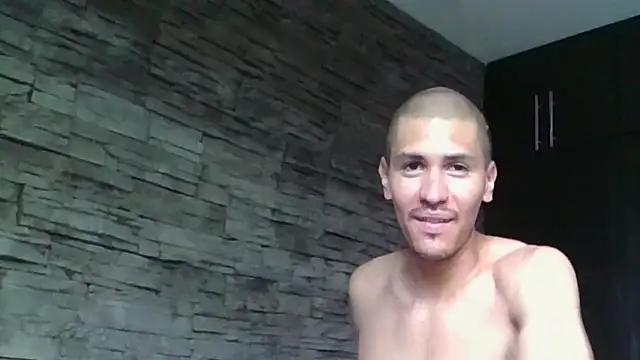 Sexylatin64 webcam