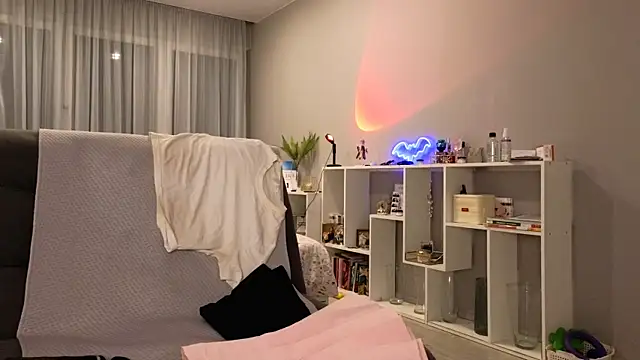 RebeccaAster webcam