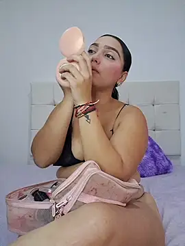 Mia_em webcam