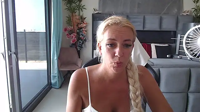 Wendysexyx live webcam show