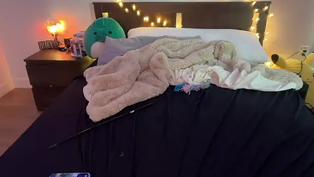 anyaa777 live webcam show