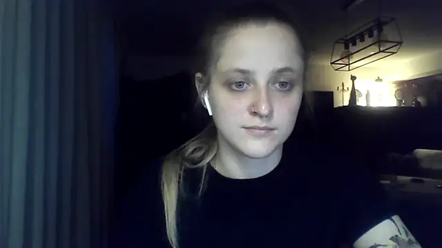 LeaWetGirl webcam