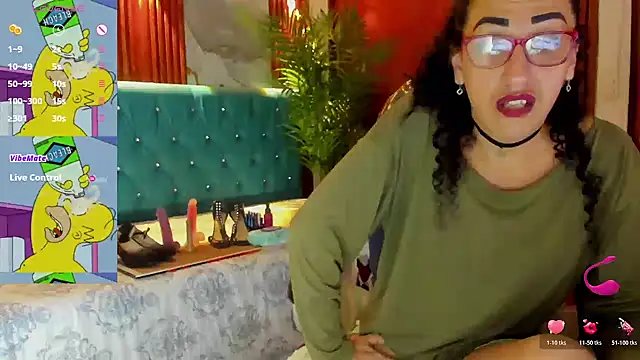 sabrina_dupont live cam on StripChat